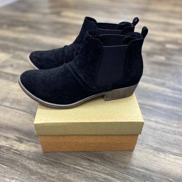 Black Very G booties - Picture 4 of 7